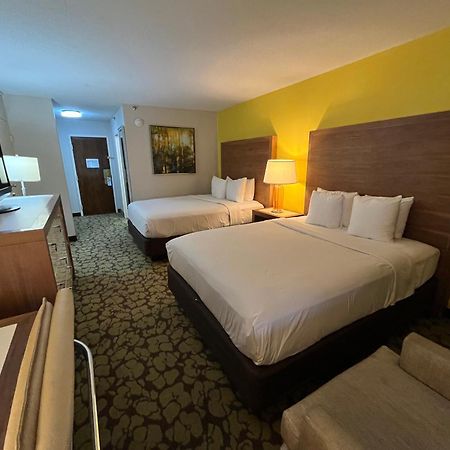 Hotel Ramada Plaza By Wyndham Charlotte South End Airport Exterior foto