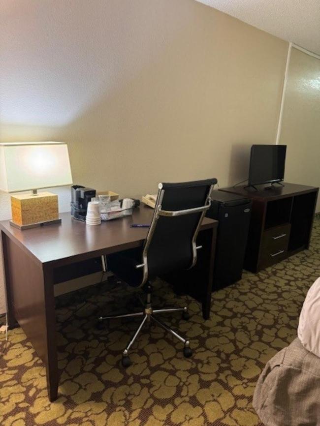 Hotel Ramada Plaza By Wyndham Charlotte South End Airport Exterior foto