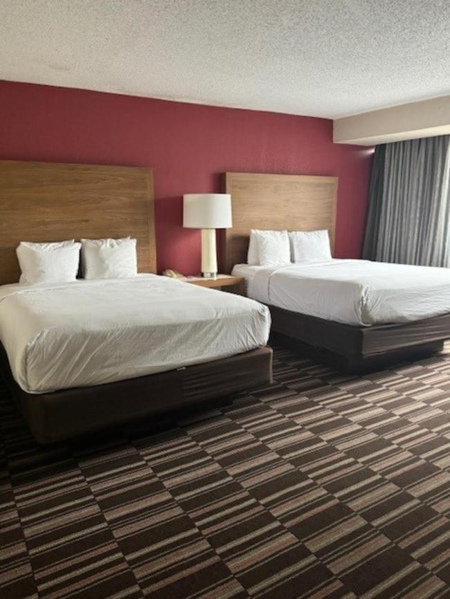 Hotel Ramada Plaza By Wyndham Charlotte South End Airport Exterior foto